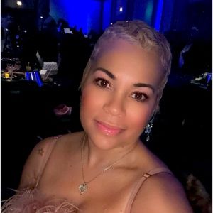 Meet your Posher, Sherry